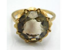 A 9ct gold smokey quartz ring, 4.3g, size R/S