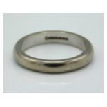An 18ct white gold band, 3.8g, size I/J