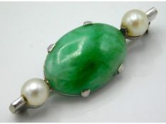 A white metal jade & pearl bar brooch, tests elect