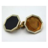 A 9ct & 18ct gold marked cufflink, 2.4g