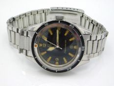 A gents Omega Automatic Seamaster 300 wristwatch,