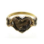 A 9ct gold 'Footsteps' ring, 3.2g, size Q