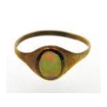 A 9ct gold opal ring, 1.2g, size S/T