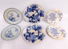 A pair of 19thC. Chinese porcelain plates twinned