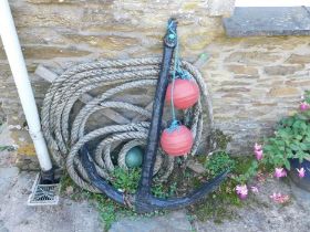 Mariner's Cottage: A ships anchor with rope, 43in