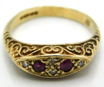 A 9ct gold ring with carved decor set with diamond