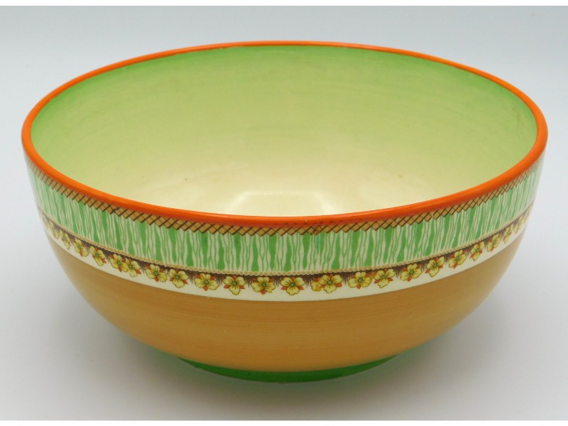 A Clarice Cliff bowl, 7.75in diameter