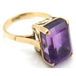 A 14ct gold ring set with amethyst, 6.5g, size O/P