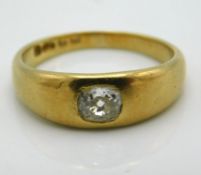 An antique 18ct gold ring set with approx. 0.5ct o