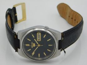 A gents Seiko 5 wristwatch 7009-3130, running