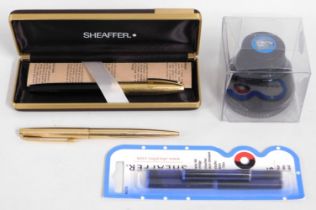 A Sheaffer boxed fountain pen with 14ct gold nib w