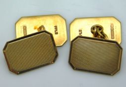 A pair of 9ct gold cufflinks by Payton, Pepper & S