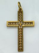 A 9ct gold cross pendant, 34.5mm high, 1.6g