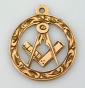 A 9ct gold masonic medallion by Albert Ernest Jenk