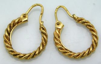 A pair 9ct gold hoop rope earrings, 1.5g, 13mm dia