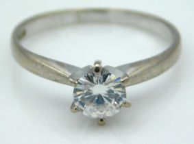 An 18ct white gold ring set with approx. 0.5ct dia