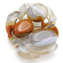 A yellow metal mounted agate brooch, mount tests a
