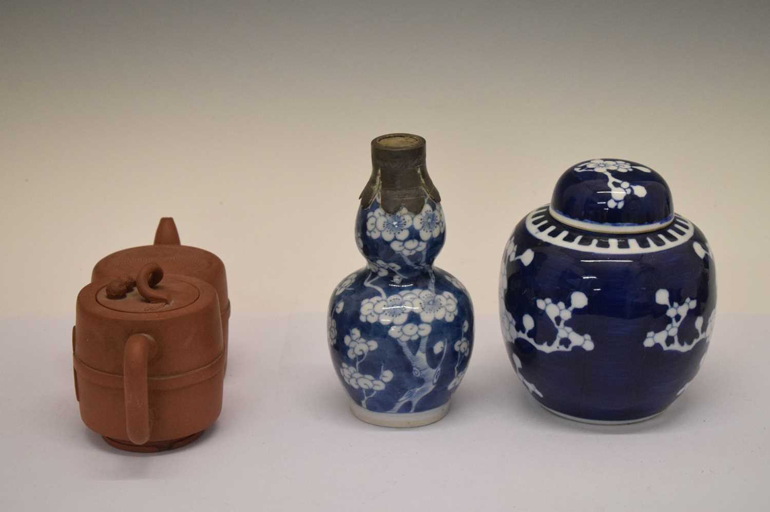 Two Imari pattern vases together with a quantity of Japanese and Chinese ceramics - Image 14 of 22