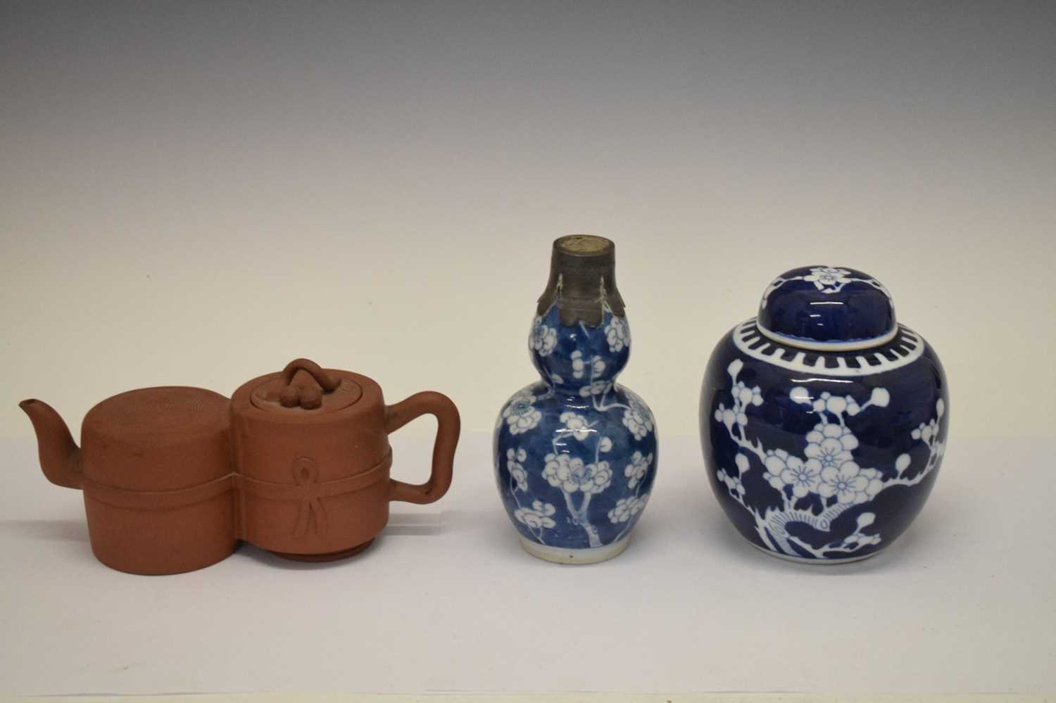 Two Imari pattern vases together with a quantity of Japanese and Chinese ceramics - Image 11 of 22