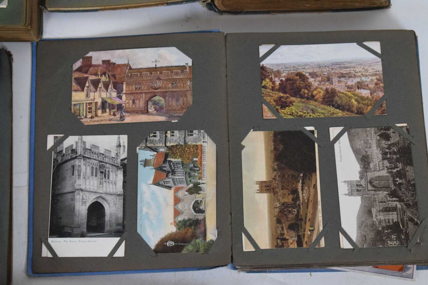 Quantity of early 20th Century postcard albums - Image 4 of 21