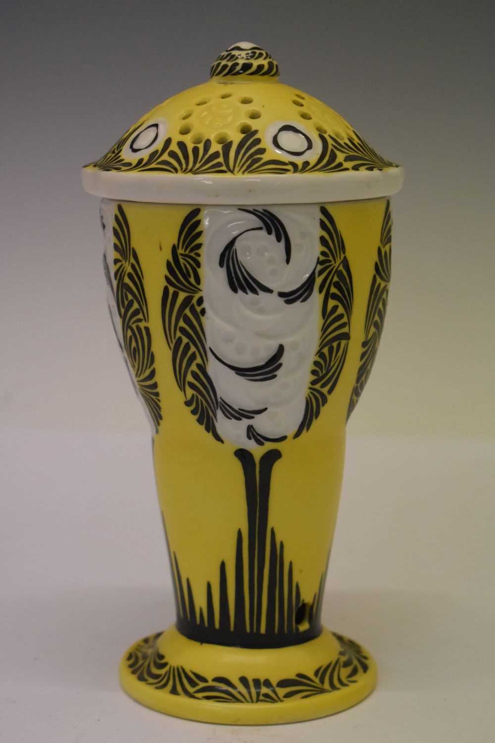 Group of French Art Deco-style ceramics - Image 12 of 17