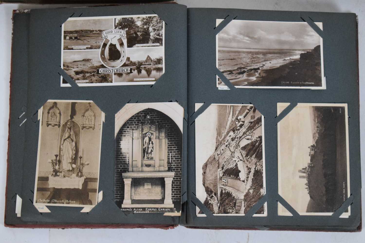 Quantity of early 20th Century postcard albums - Image 2 of 21