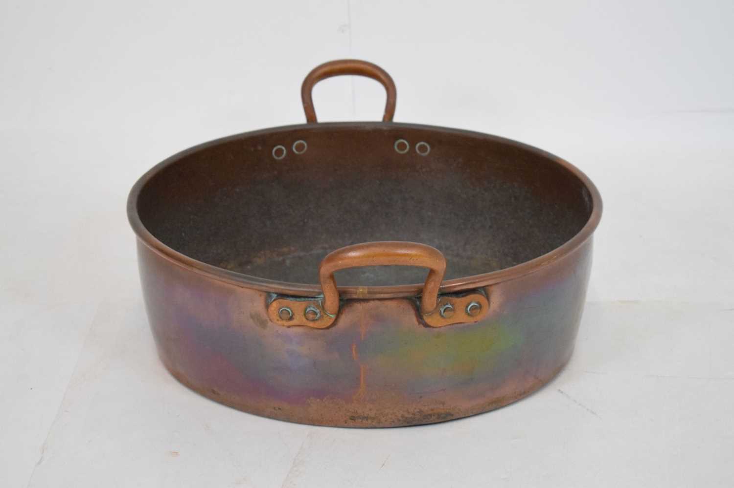Large copper two handled pan - Image 2 of 6
