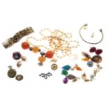 Assorted costume jewellery