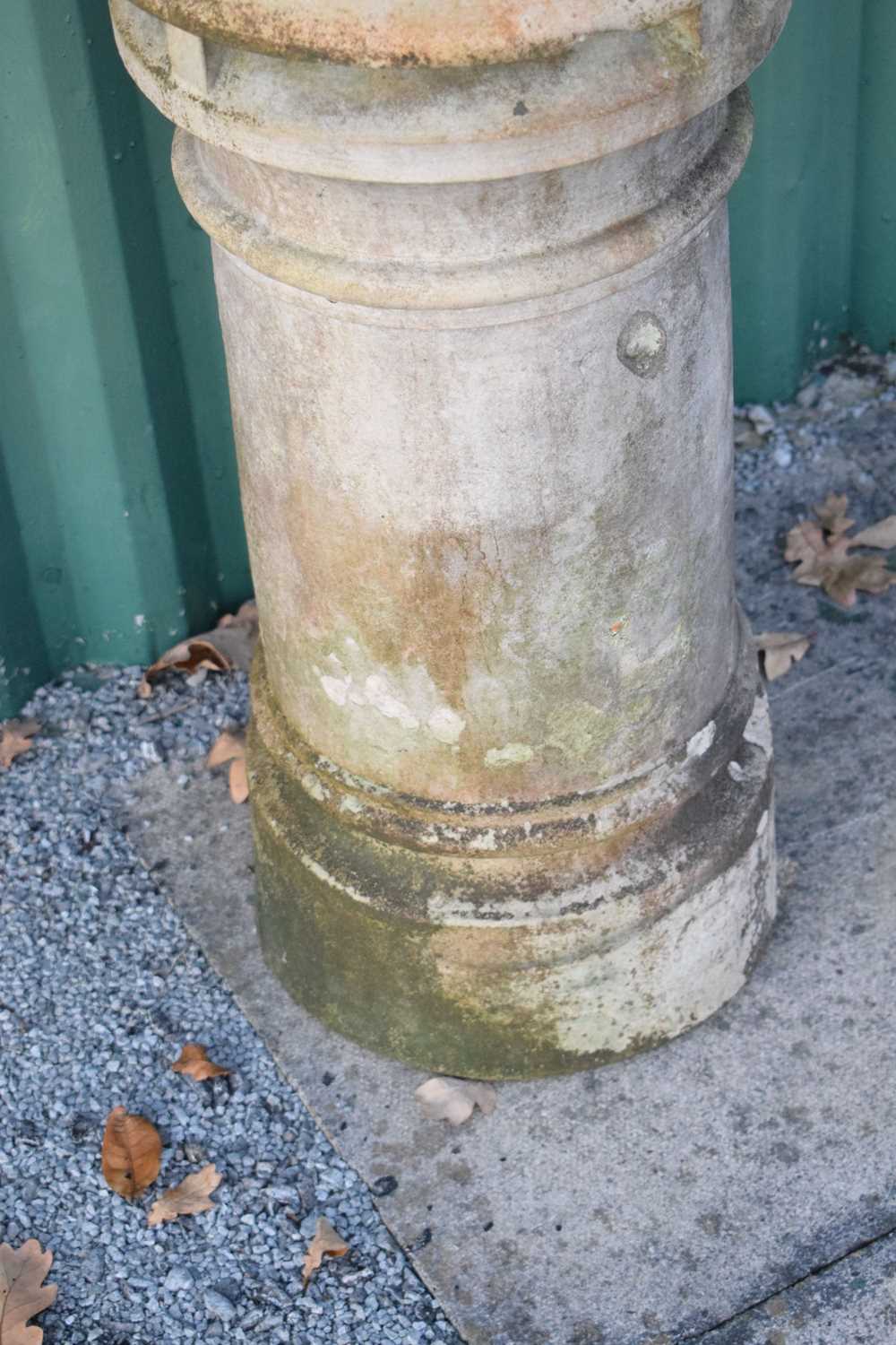 Chimney pot - Image 3 of 6