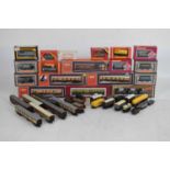 Mixed group of boxed and loose 00 gauge railway train set wagon, carriage and rolling stock.