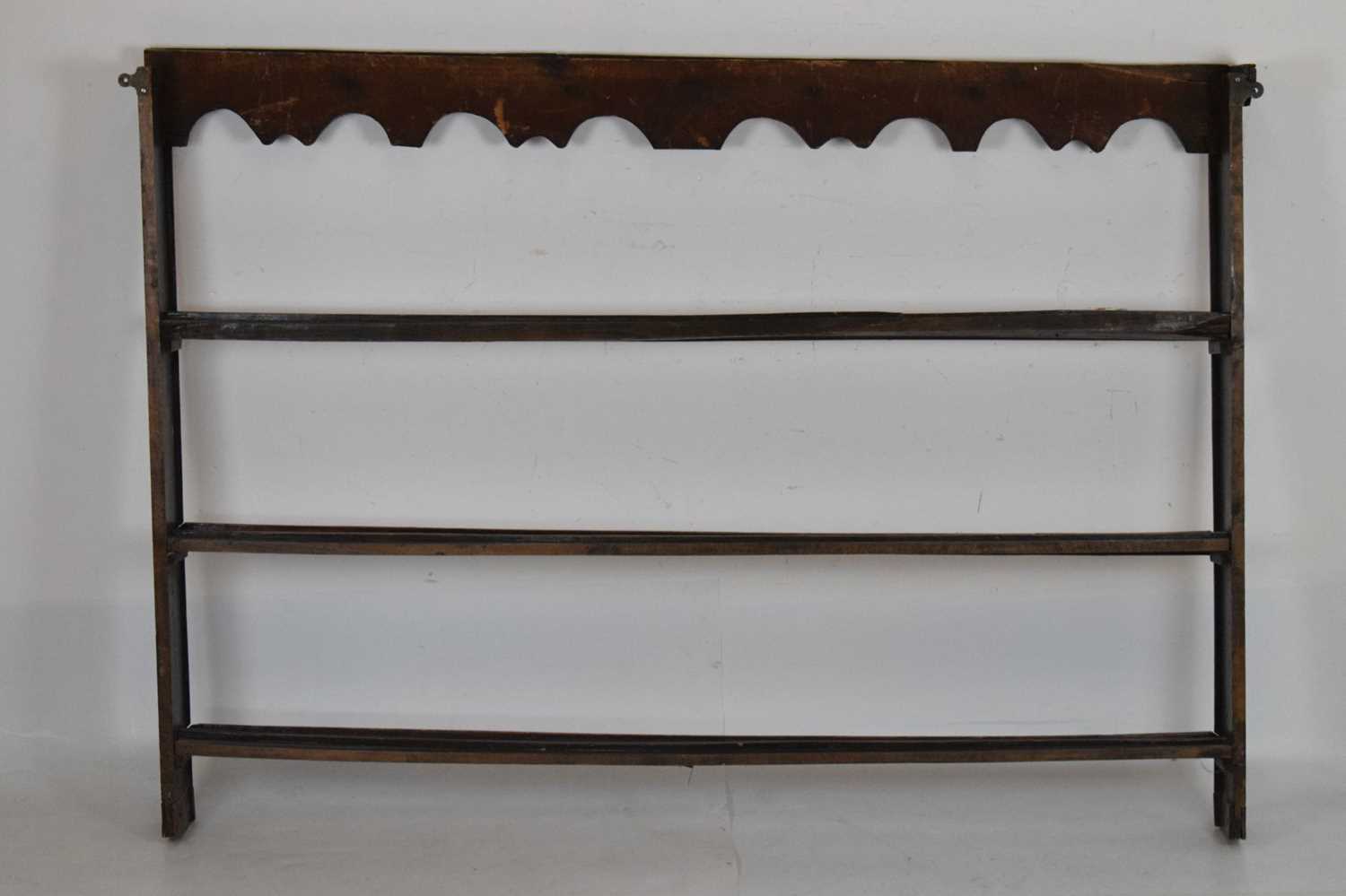 18th Century pine plate rack - Image 3 of 12