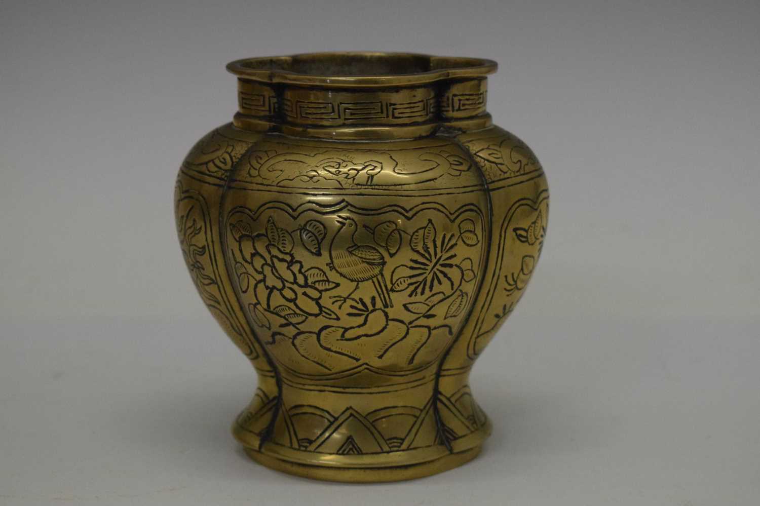 Chinese brass dish and vase - Image 2 of 11