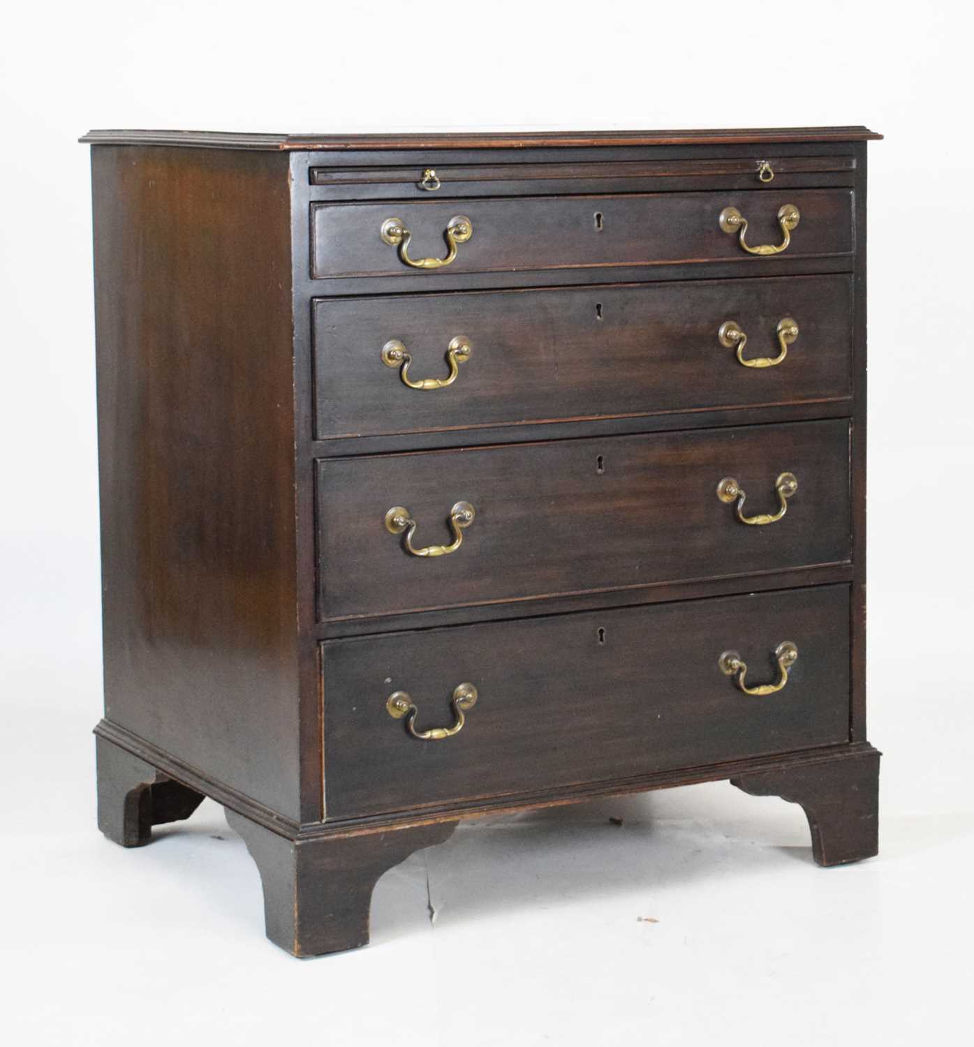 George III mahogany chest of drawers