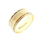 22ct gold wedding band