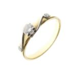 18ct gold diamond single-stone ring