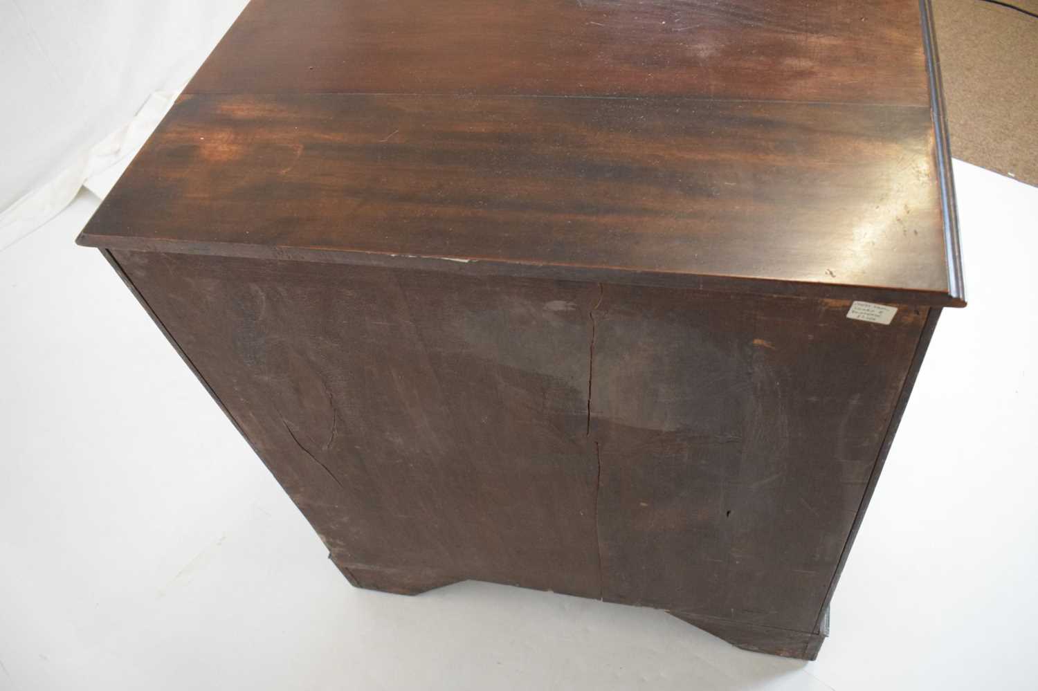 George III mahogany chest of drawers - Image 8 of 9