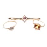 Two 9ct gold dress rings, and a bar brooch