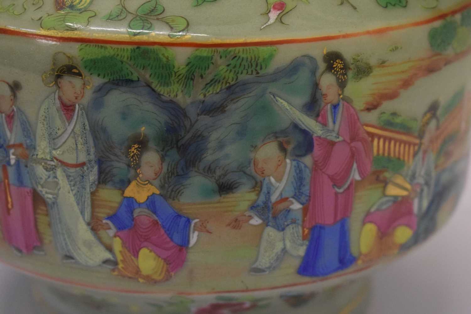 Pair Chinese Famille Rose vases - Image 7 of 11