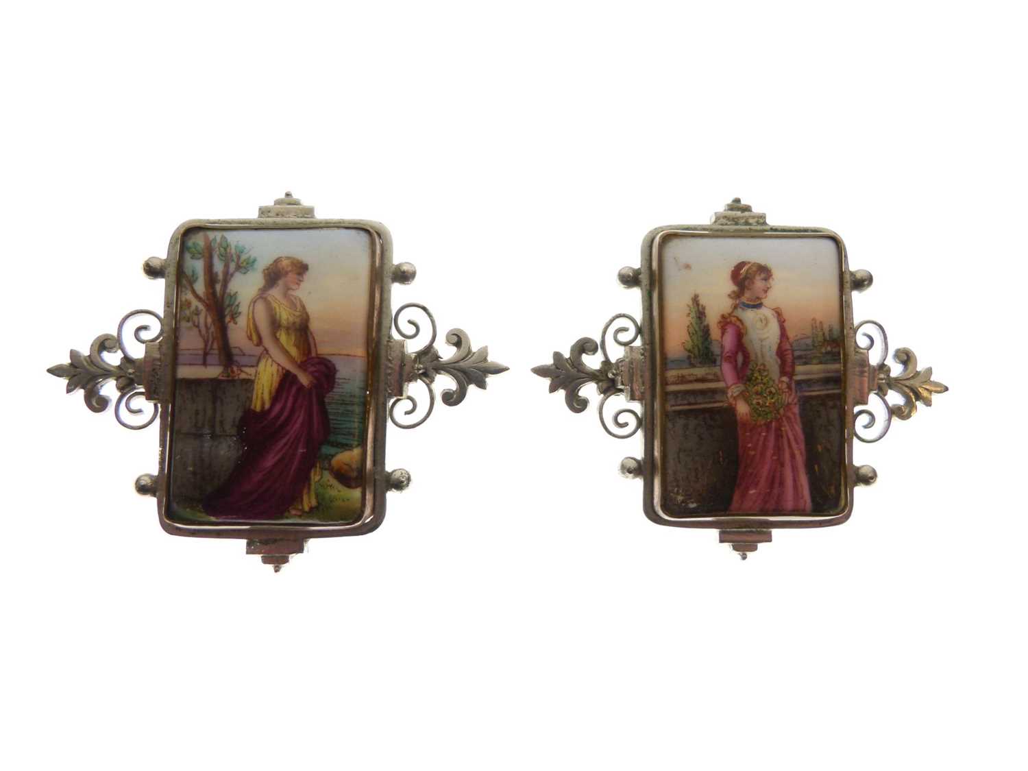 Pair of Continental porcelain brooches - Image 7 of 7