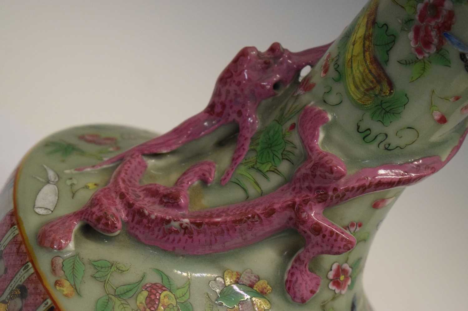 Pair Chinese Famille Rose vases - Image 6 of 11