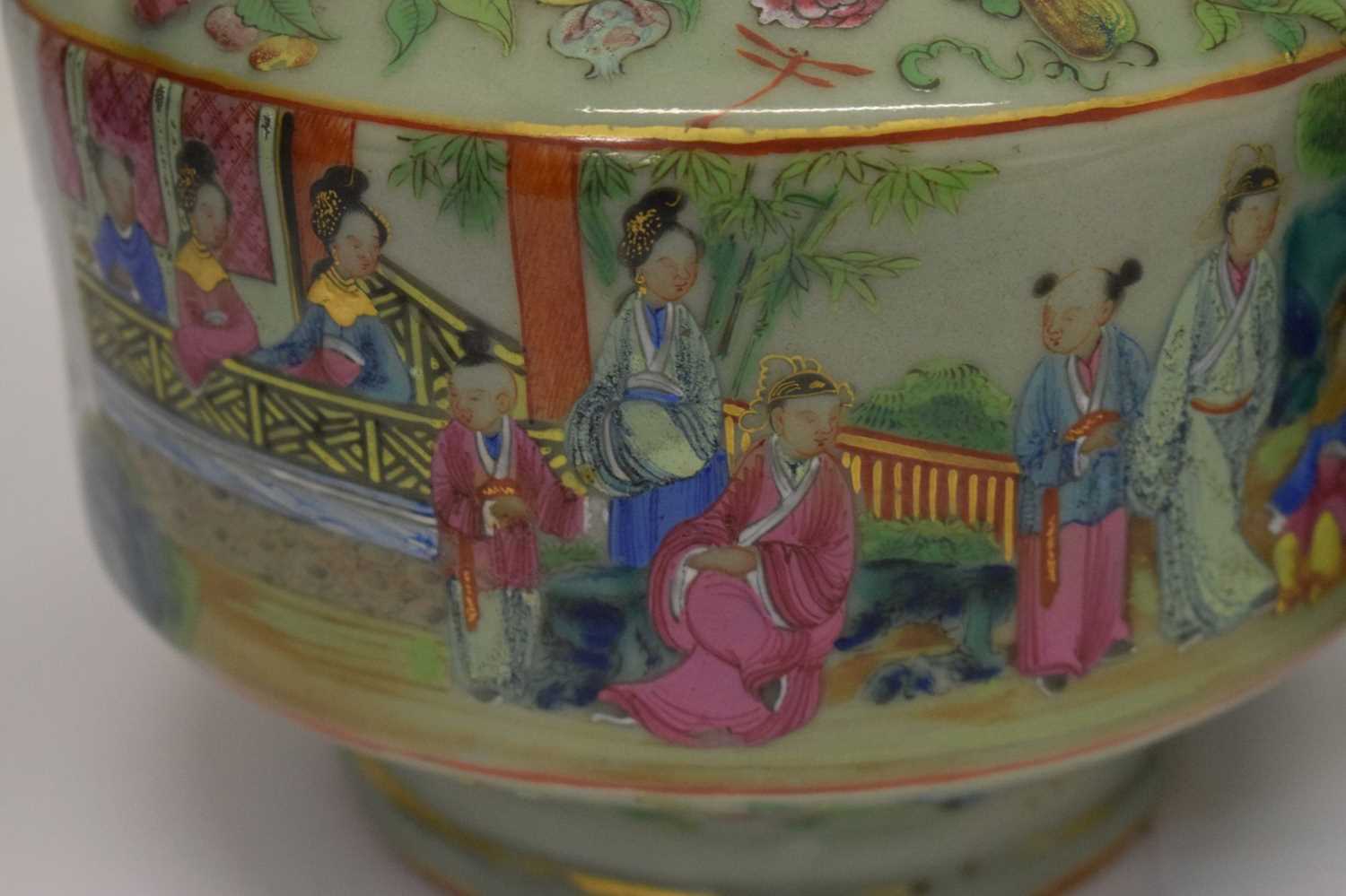 Pair Chinese Famille Rose vases - Image 5 of 11