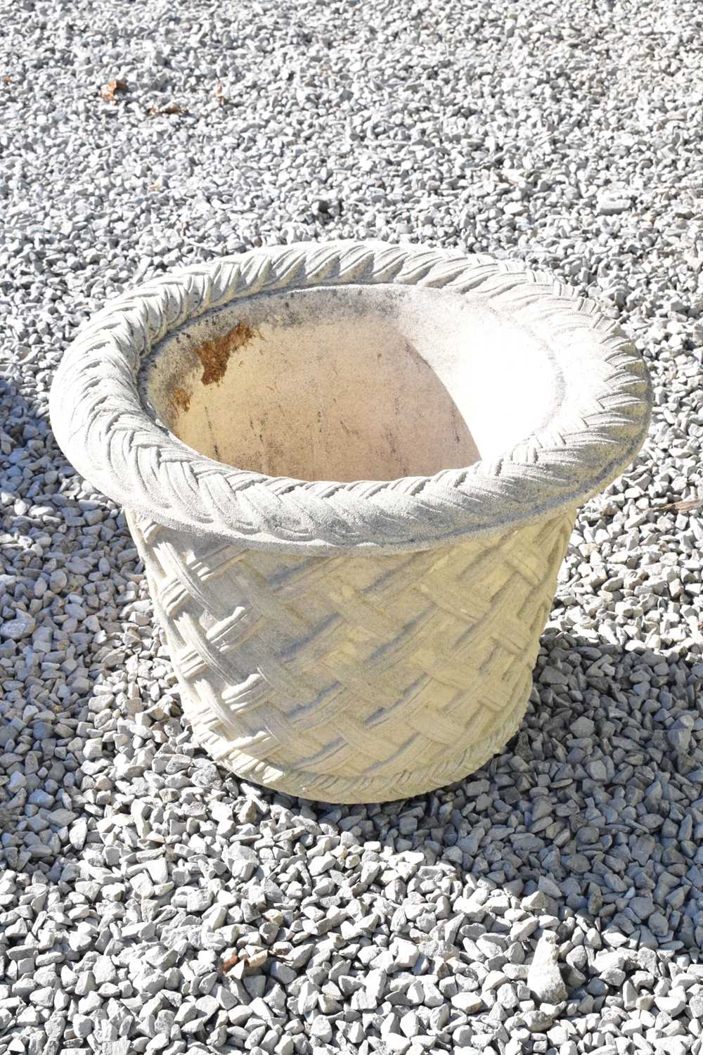 Pair of basket design garden urns - Image 5 of 12