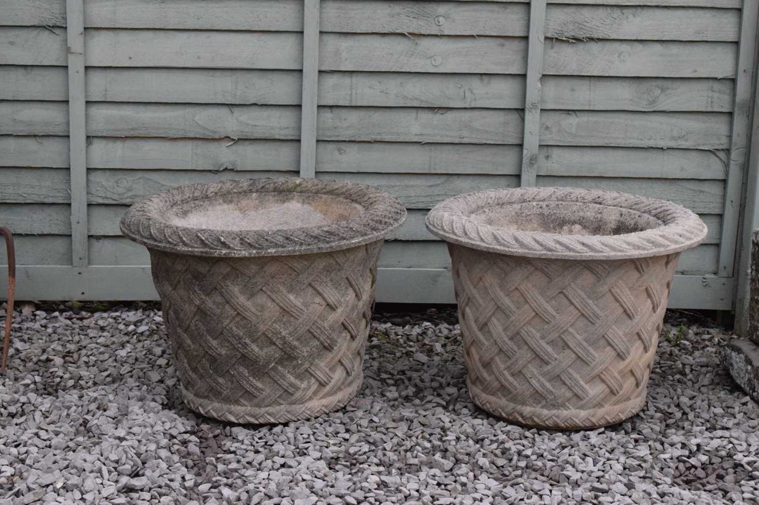 Pair of basket design garden urns - Image 12 of 12