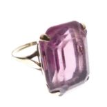 9ct dress ring set amethyst coloured stone, 6.9g gross approx