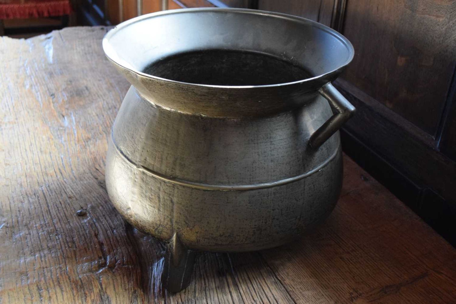 17th Century alloy cauldron - Image 3 of 12