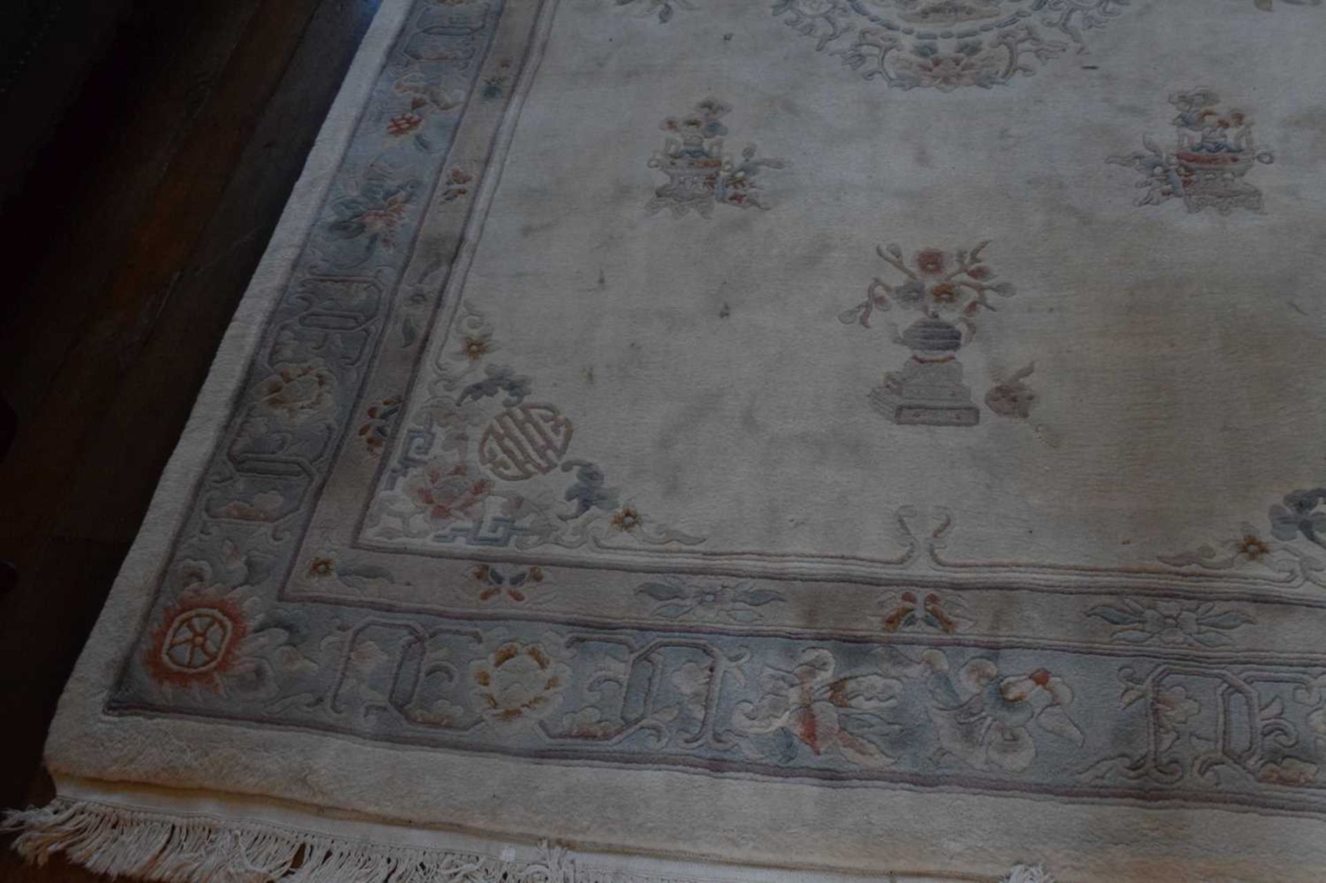 Chinese cream wool rug - Image 5 of 8