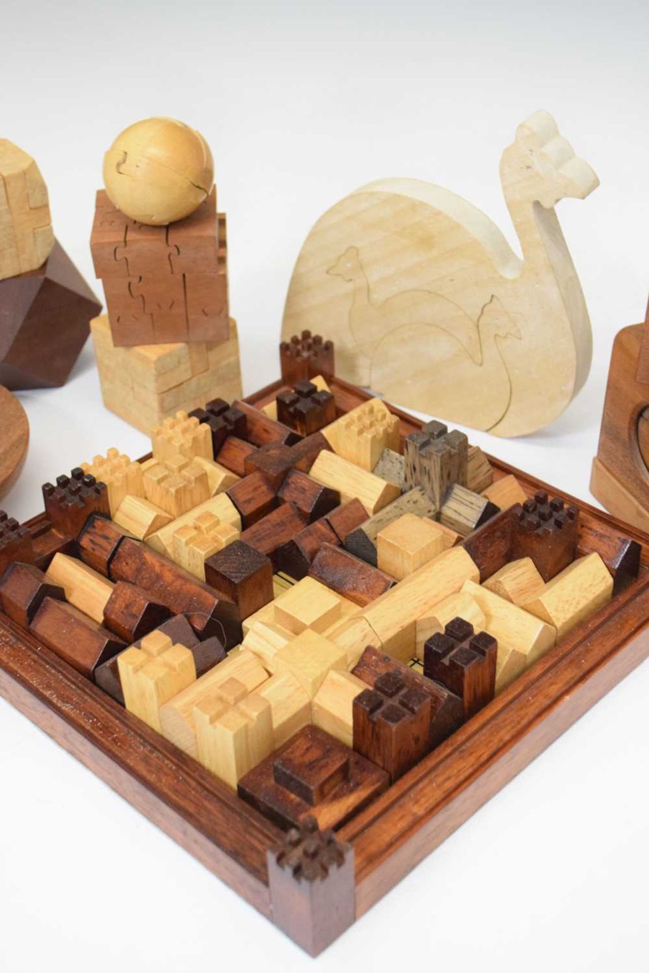 Collection of wooden desk toys - Image 3 of 5