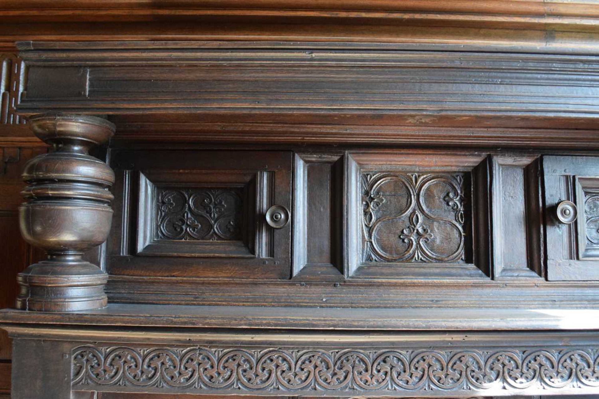 Early 17th Century English carved oak three-tier ‘court’ cupboard - Image 15 of 28