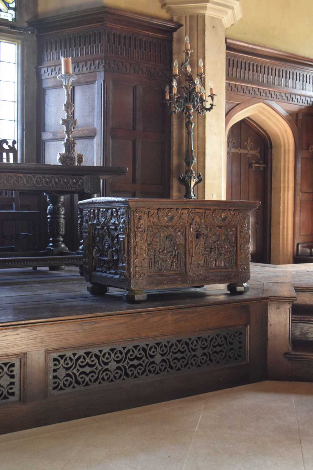 Small late 16th Century carved oak chest - Image 35 of 36