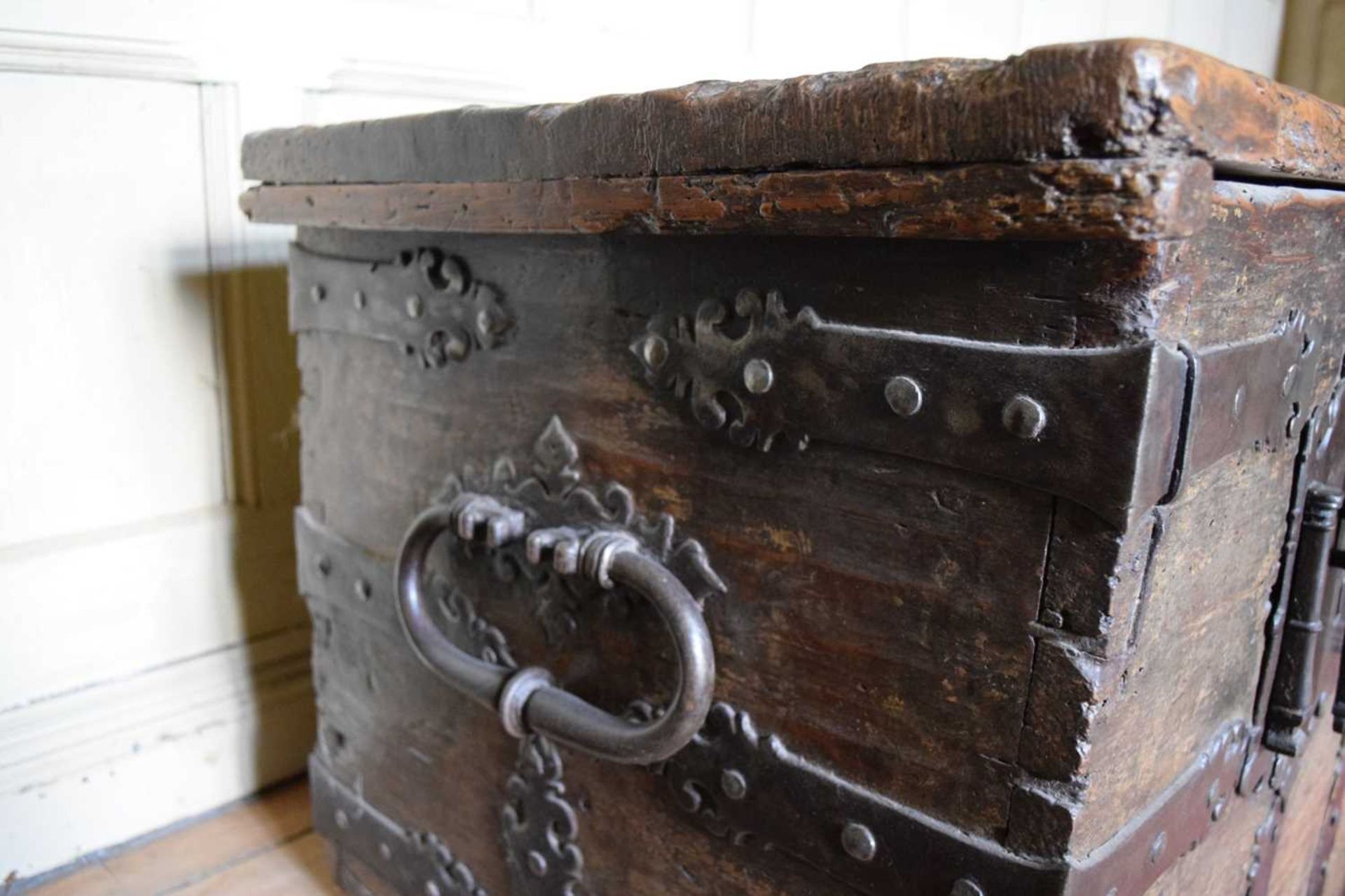 16th Century boarded pine and iron-bound chest - Image 12 of 16